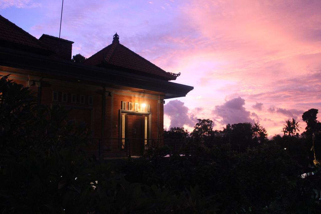 Tagel Karsa House Hotell Ubud Exteriör bild