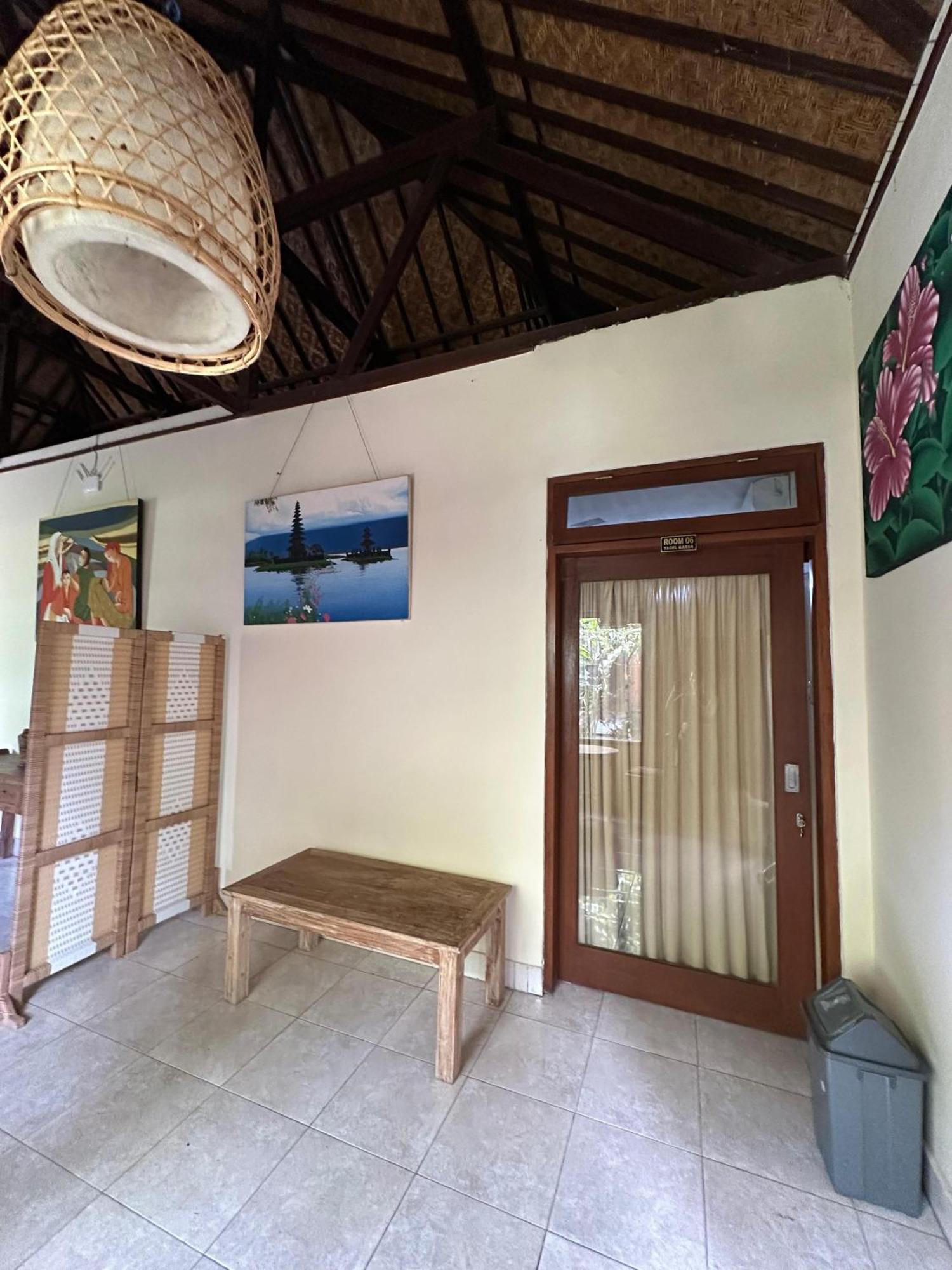 Tagel Karsa House Hotell Ubud Exteriör bild