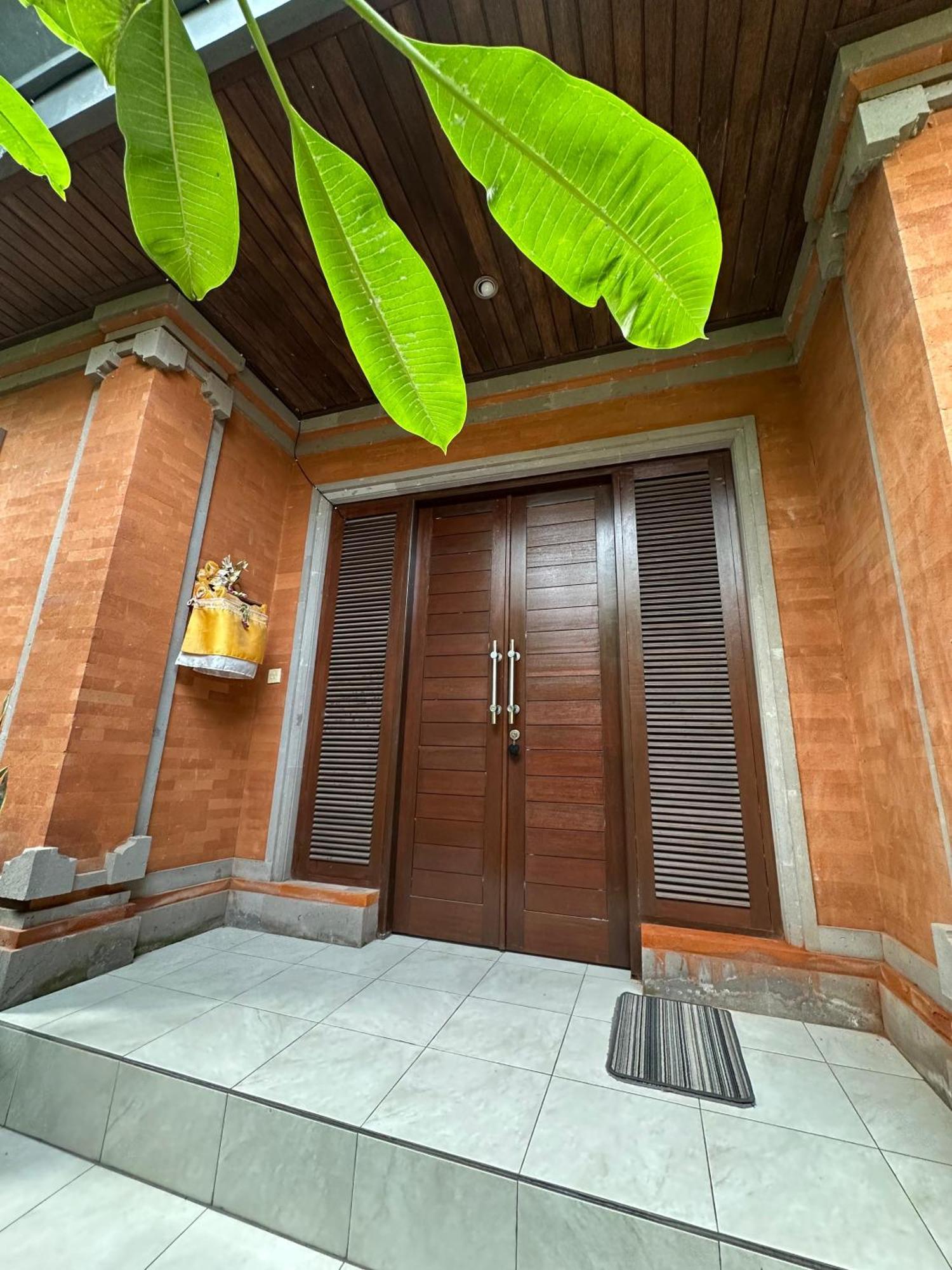 Tagel Karsa House Hotell Ubud Exteriör bild